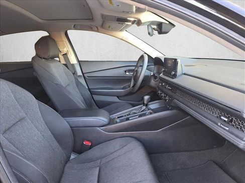 Used 2024 Honda Accord EX image 18