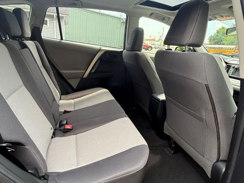 Used 2013 Toyota RAV4 XLE FWD image 23