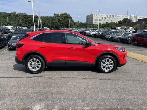 Used 2024 Ford Escape Active AWD/4WD image 7