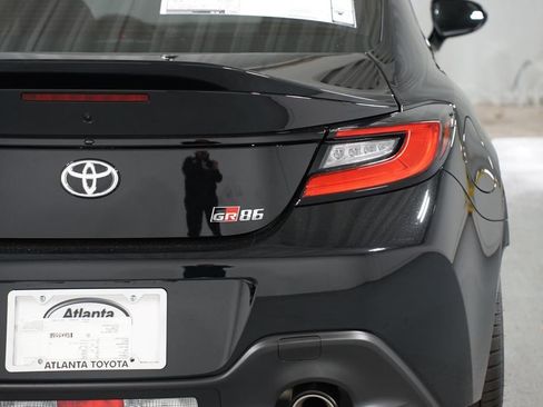 New 2025 Toyota GR86 Premium image 10