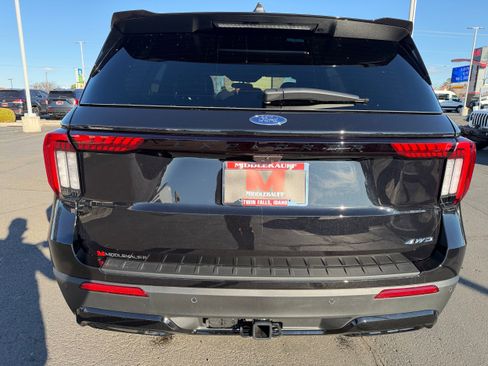 New 2026 Ford Explorer ST-Line w/ ST-Line Street Pack image 11
