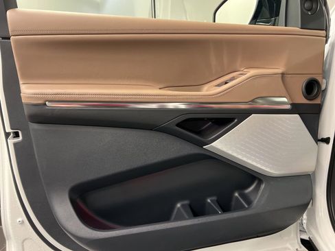 New 2026 Lincoln Navigator Black Label AWD/4WD image 33