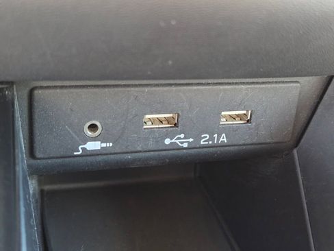 Used 2021 Subaru Outback Premium image 16