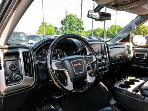 Used 2018 GMC Sierra 1500 SLT w/ Texas SLT Premium Package AWD/4WD image 11