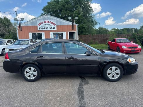Used 2008 Chevrolet Impala LT FWD image 4