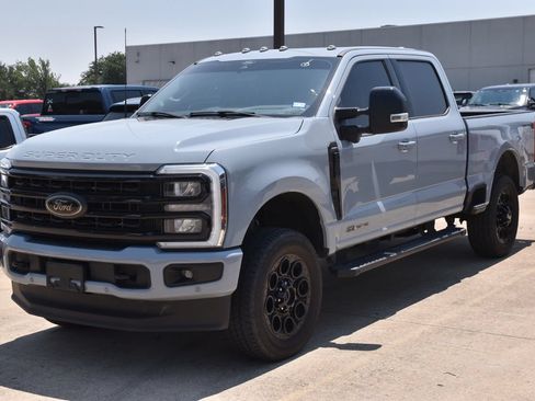 Used 2024 Ford F250 Lariat w/ Lariat Ultimate Package AWD/4WD image 2