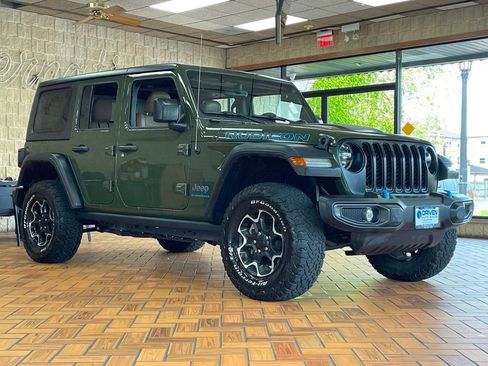 Used 2023 Jeep Wrangler Unlimited Rubicon 4xe w/ Cold Weather Group AWD/4WD image 8
