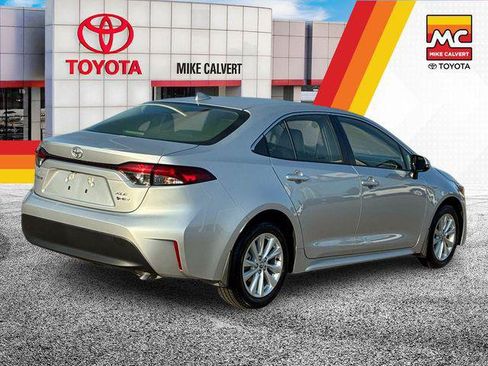 Certified 2026 Toyota Corolla XLE FWD image 5