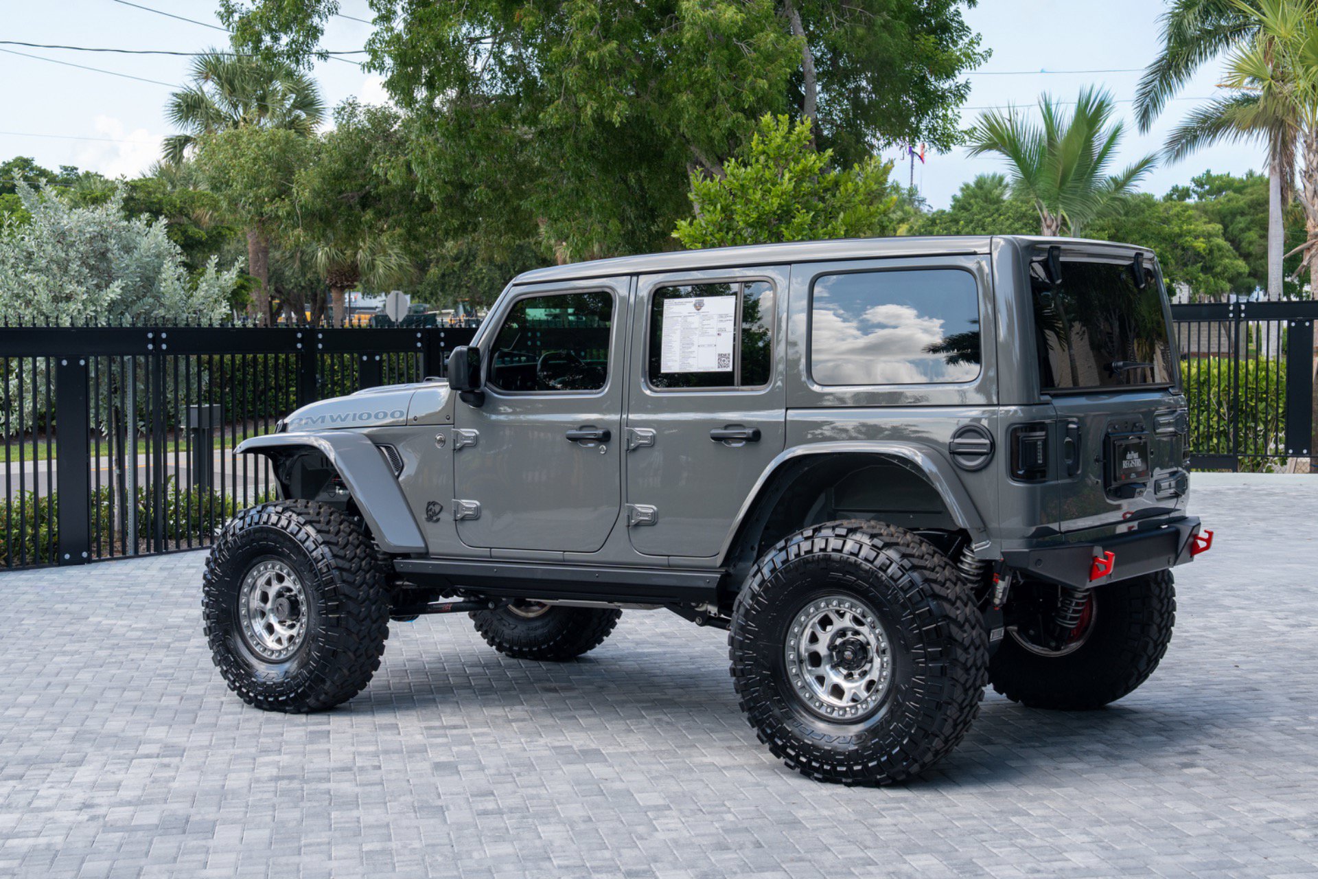 Used 2023 Jeep Wrangler Unlimited Rubicon w/ LED Lighting Group AWD/4WD image 6