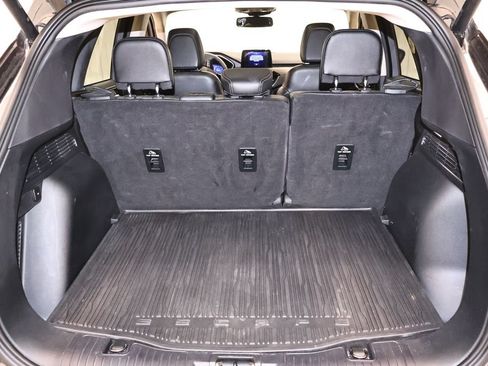 Certified 2020 Ford Escape Titanium w/ Titanium Premium Package 2.0 AWD/4WD image 38