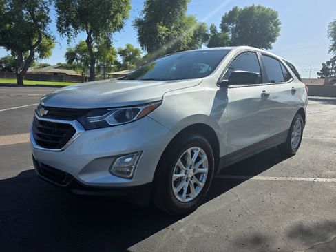 Used 2020 Chevrolet Equinox LS FWD image 10