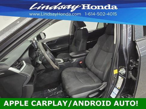 Used 2021 Toyota RAV4 LE image 11