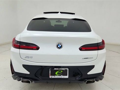 Used 2025 BMW X4 xDrive30i image 5