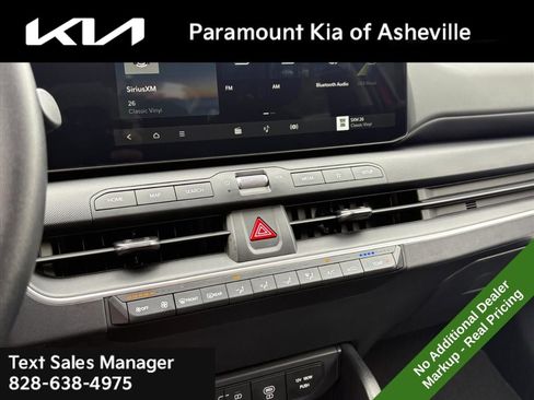 New 2025 Kia K4 LXS image 10