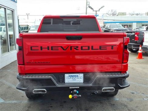 Used 2024 Chevrolet Silverado 1500 LT Trail Boss w/ Convenience Package II image 5