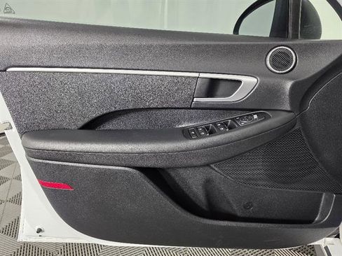Used 2021 Hyundai Sonata SE w/ Preferred Accessory Package FWD image 35