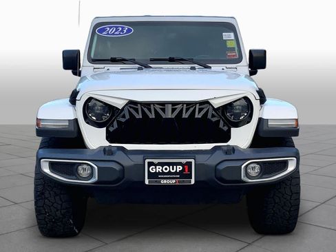 Used 2023 Jeep Wrangler Unlimited Sahara w/ LED Lighting Group AWD/4WD image 4