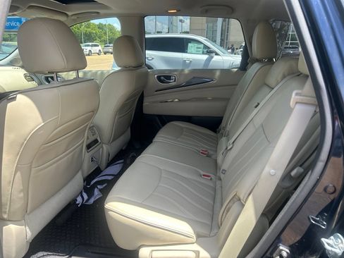 Used 2017 INFINITI QX60 FWD w/ Premium Package image 18