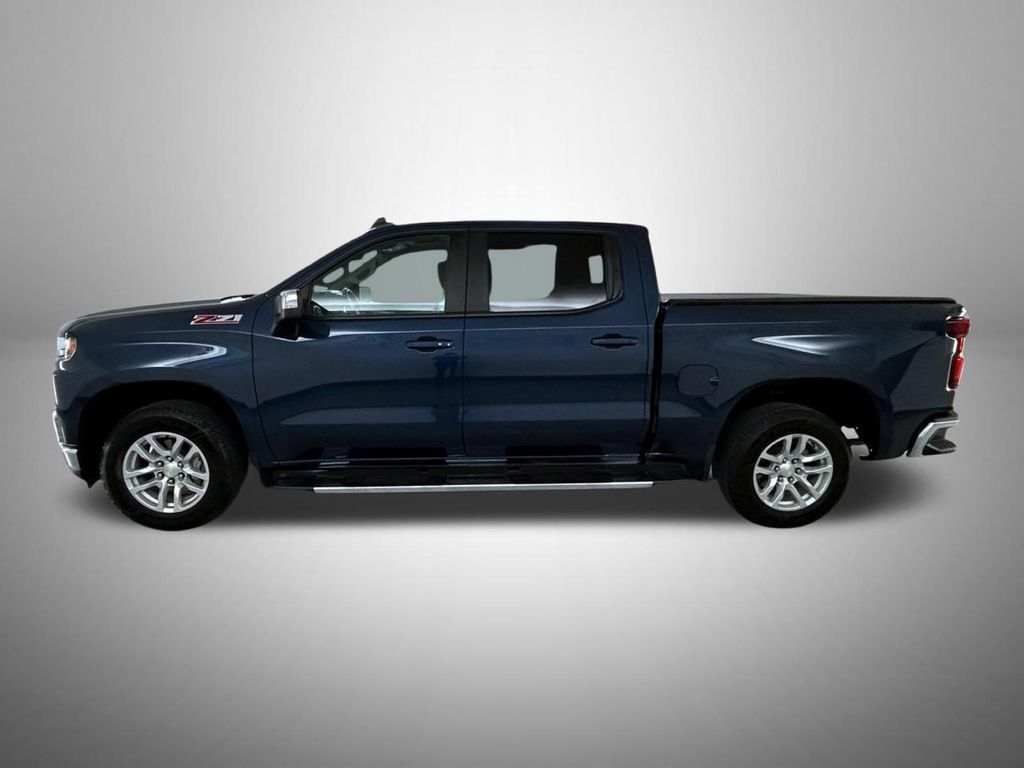 Certified 2021 Chevrolet Silverado 1500 LT w/ Z71 Off-Road Package AWD/4WD image 9