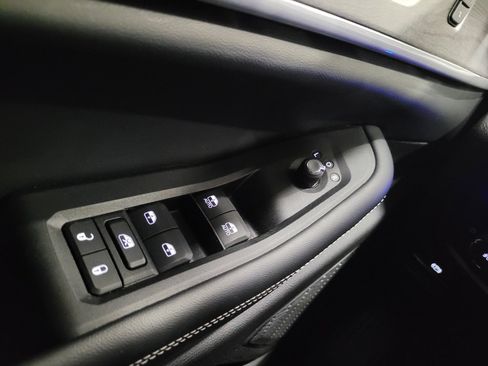 Used 2023 Jeep Grand Cherokee 4WD 4xe w/ Luxury Tech Group II image 27
