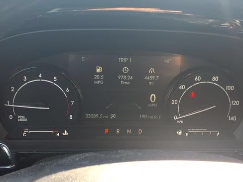 Used 2020 Lincoln Corsair AWD w/ Equipment Group 101A image 8