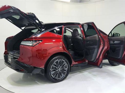 Certified 2025 Nissan Murano Platinum w/ Cargo Package image 12