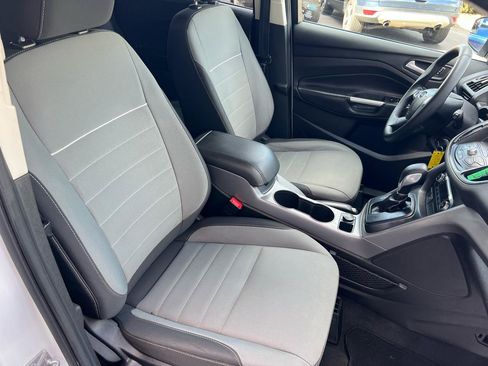 Used 2015 Ford Escape SE w/ Equipment Group 201A AWD/4WD image 19
