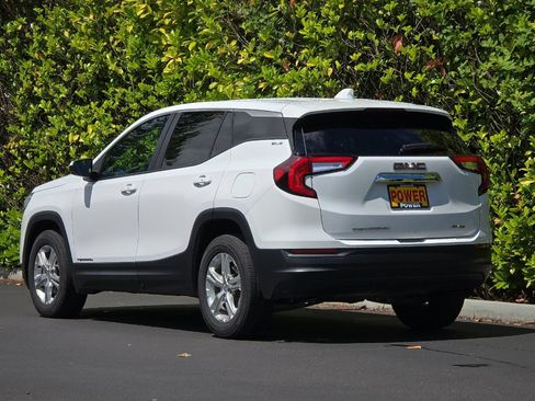 Used 2022 GMC Terrain SLE AWD/4WD image 6