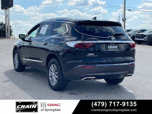 Used 2024 Buick Enclave Essence FWD image 5