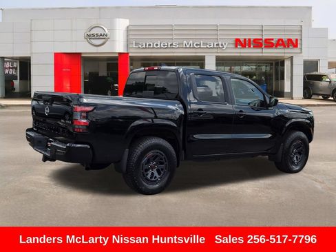 Used 2024 Nissan Frontier SL w/ Technology Package AWD/4WD image 3