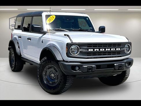 Used 2024 Ford Bronco Black Diamond AWD/4WD image 1