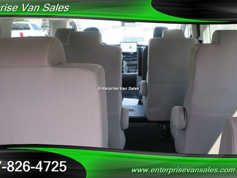 Used 2023 Ford Transit 350 XLT RWD image 13