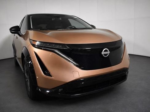 Certified 2023 Nissan Ariya AWD/4WD image 3