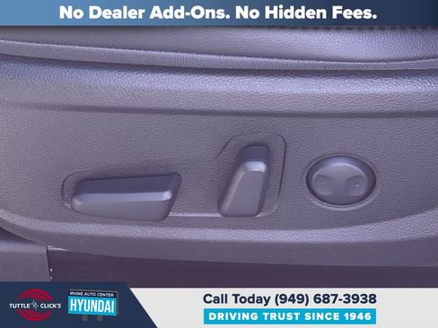 Certified 2023 Hyundai Santa Fe SEL w/ Premium Package FWD image 33