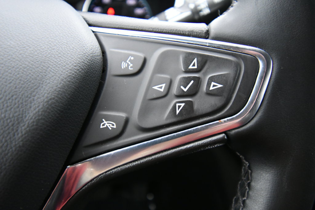 Used 2023 Chevrolet Equinox LT AWD/4WD image 23