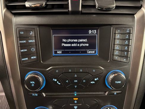 Certified 2017 Ford Fusion SE FWD image 10