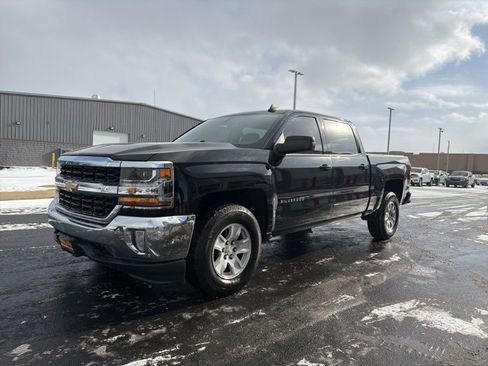 Used 2018 Chevrolet Silverado 1500 LT w/ All Star Edition image 3