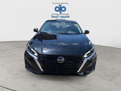 Used 2025 Nissan Altima 2.5 SV AWD/4WD image 9