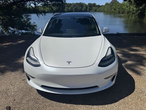 Used 2020 Tesla Model 3 Long Range AWD/4WD image 14