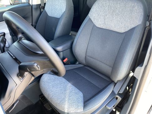 Used 2025 Ford Maverick XLT image 15