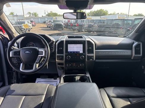 Used 2021 Ford F250 Lariat w/ Lariat Value Package RWD image 15