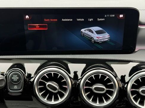 Used 2021 Mercedes-Benz CLA 250 4MATIC image 41