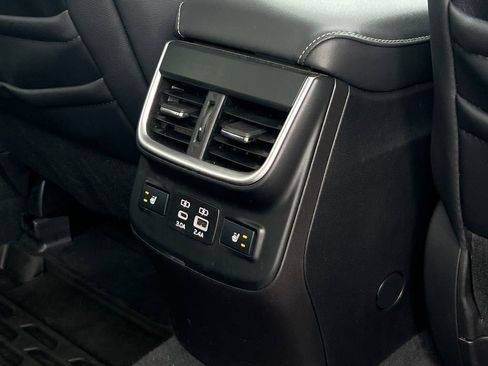 Used 2023 Subaru Outback Limited image 16