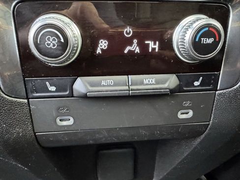 Used 2021 GMC Yukon SLT image 25