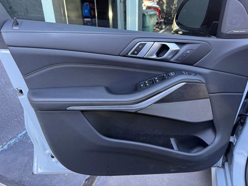 Used 2024 BMW X5 xDrive40i w/ M Sport Package image 26