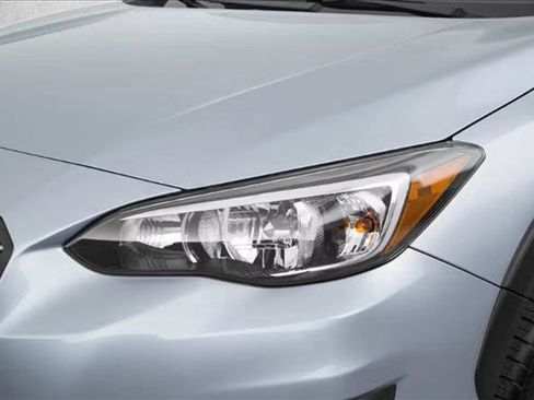 Used 2018 Subaru Crosstrek 2.0i Premium w/ Popular Package #2 AWD/4WD image 4