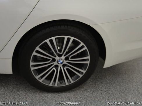 Used 2020 BMW 530e image 46