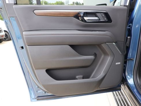 New 2026 Chevrolet Suburban High Country AWD/4WD image 27