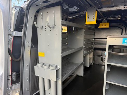 Used 2022 Ford Transit Connect XLT FWD image 17