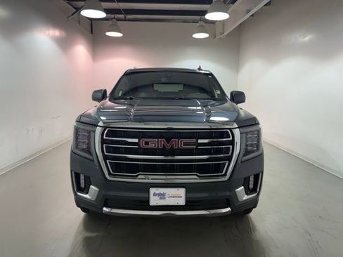 Used 2021 GMC Yukon SLT w/ SLT Premium Package image 2